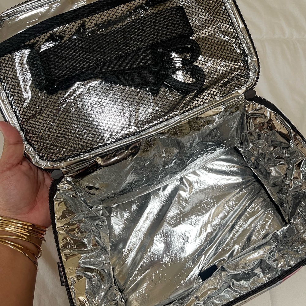 Fighting Eel Lunchbox - Picture 2 of 3